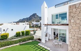 Seaview Selvi Village Apt
