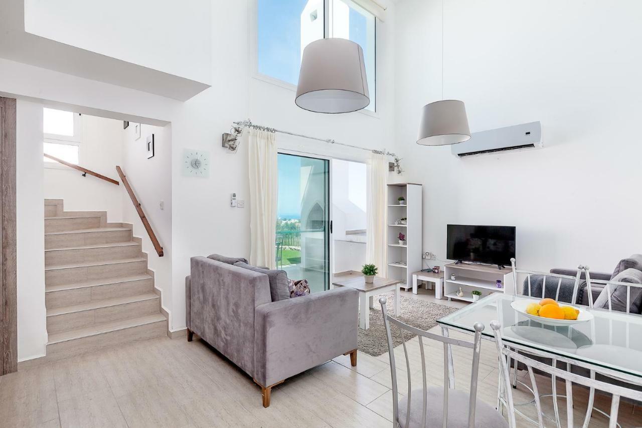 Seaview Selvi Village Apt Karşıyaka  Dış mekan fotoğraf