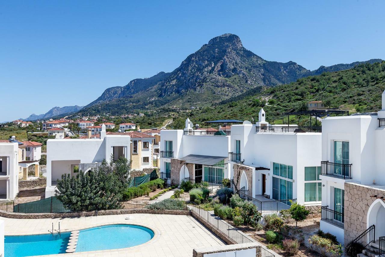 Seaview Selvi Village Apt Karşıyaka  Dış mekan fotoğraf