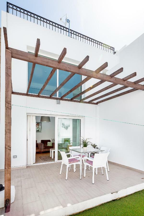 Seaview Selvi Village Apt Karşıyaka  Dış mekan fotoğraf